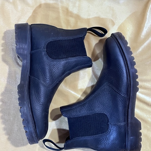 Size 8 Doc Martens - Picture 3 of 5